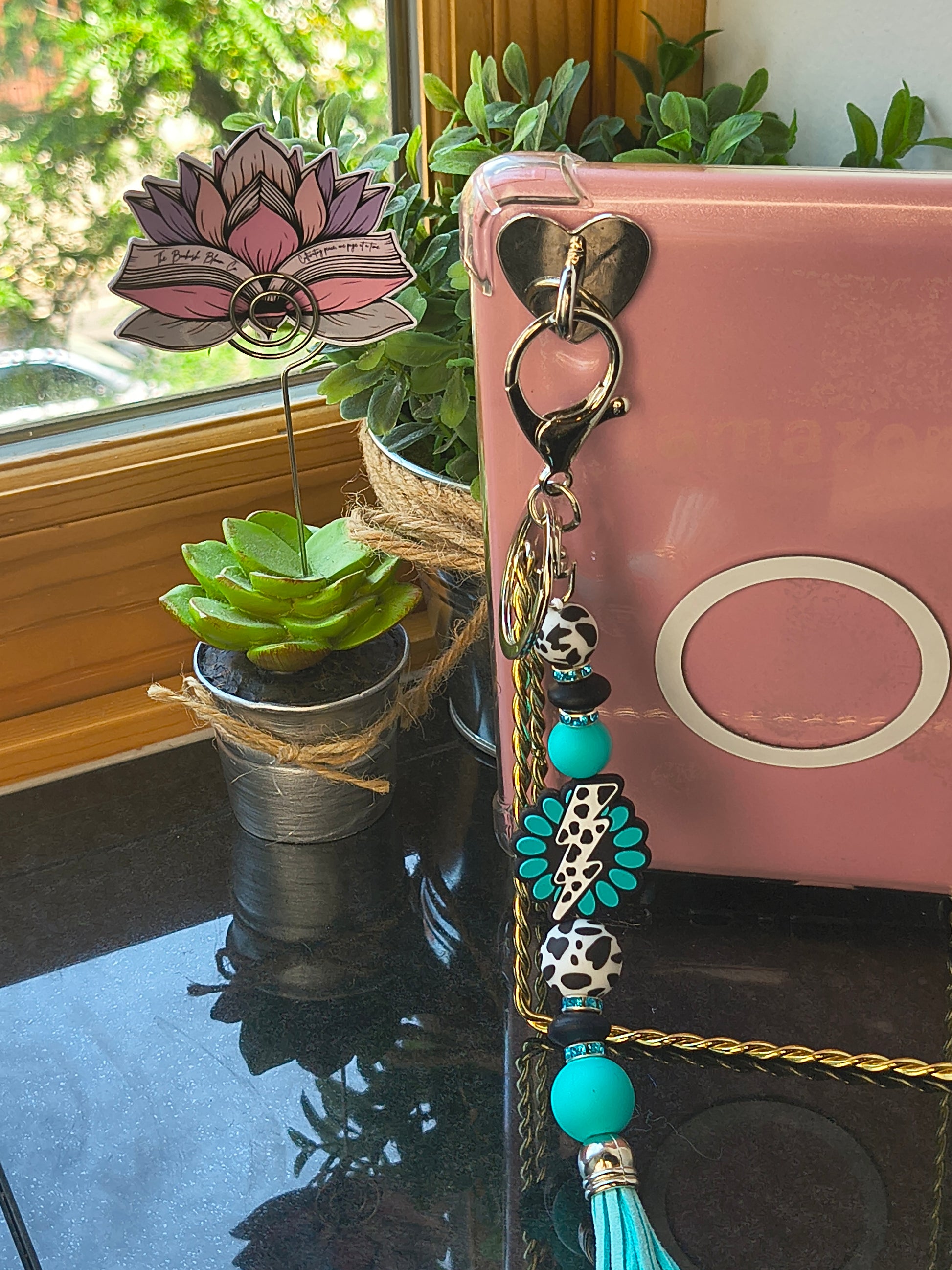 Electric Cow Print Kindle Charmchain